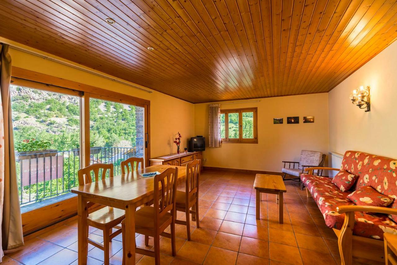 Apartaments La Canal Alins Ngoại thất bức ảnh